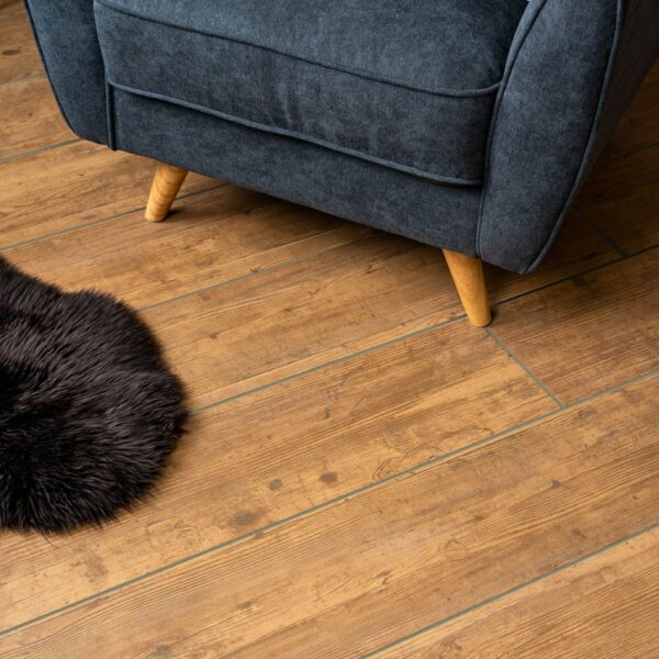 Royal Oak Plank Wood Effect Porcelain Floor Tiles - Image 4