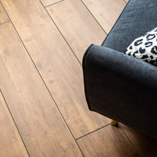 Royal Oak Plank Wood Effect Porcelain Floor Tiles - Image 5