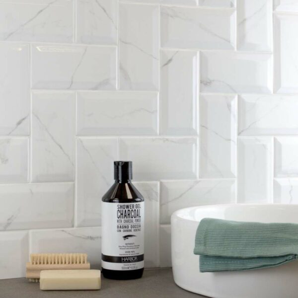 Vena Biana Mini Bevelled Gloss Marble Effect Metro Tiles