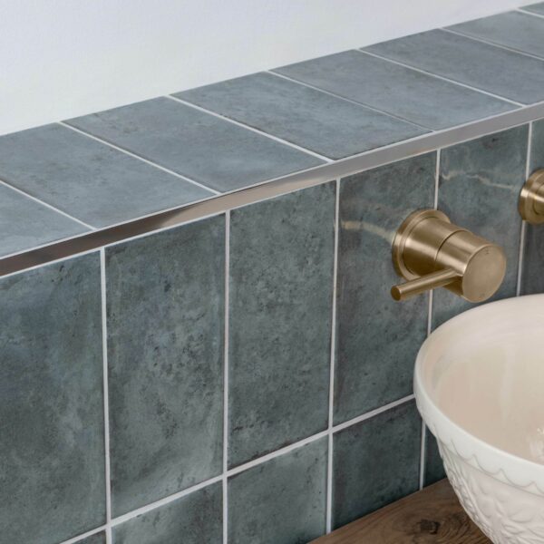 Farringdon Green Gloss Metro Wall Tiles - Image 3