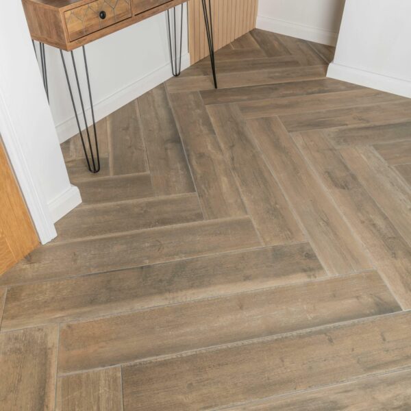 Elm Rustic Oak Wood Effect Wall and Floor Tile - Image 7